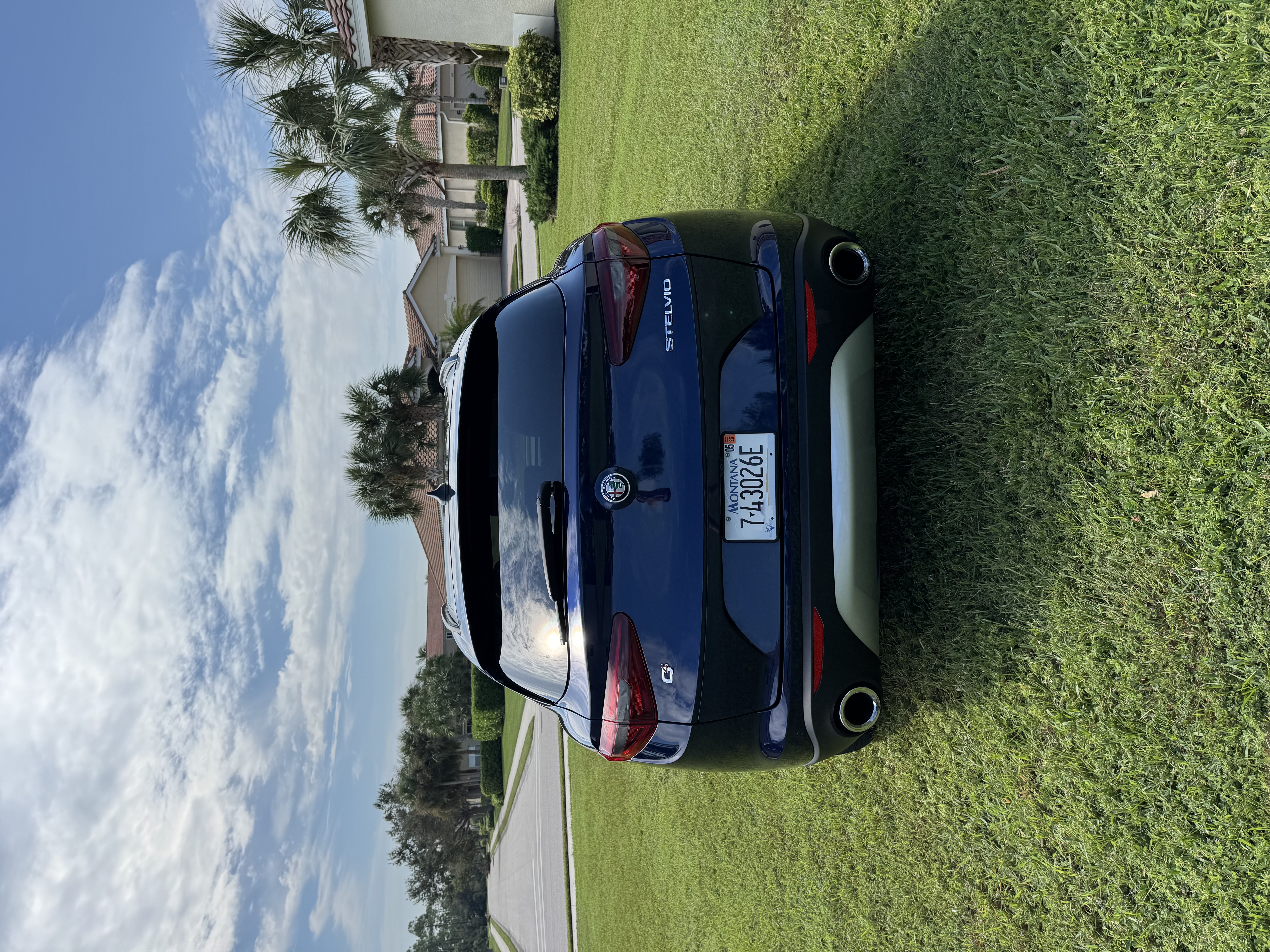 Used 2018 Alfa Romeo Stelvio Sport w/ Quick Order Package 22J Sport AWD/4WD image 11
