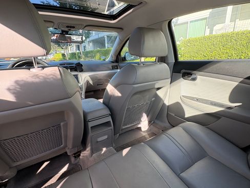 Used 2007 Saturn Aura XE w/ Premium Trim Pkg FWD image 5