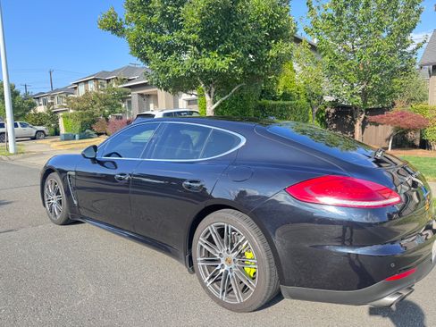 Used 2016 Porsche Panamera S RWD image 10