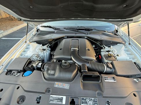 Used 2004 Jaguar XJ8 image 29