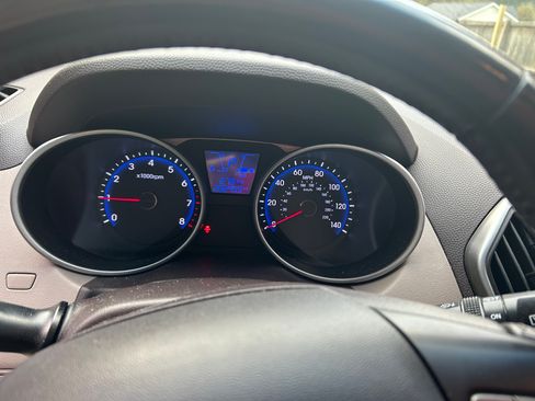 Used 2014 Hyundai Tucson SE image 9