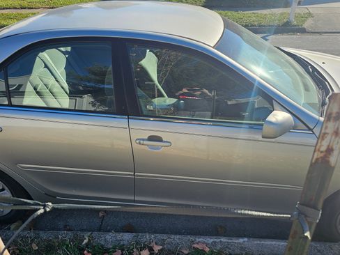 Used 2002 Toyota Camry XLE image 6