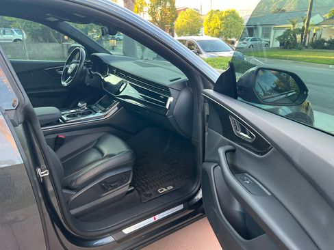 Used 2021 Audi Q8 Premium Plus w/ Premium Plus Package image 5