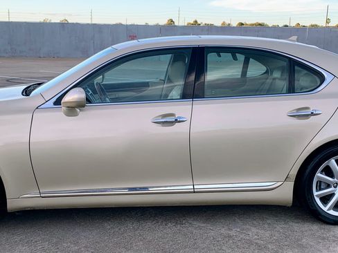 Used 2008 Lexus LS 460 image 5