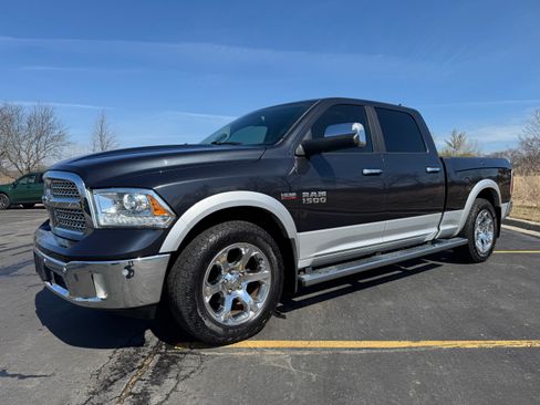 Used 2017 RAM 1500 Laramie w/ Convenience Group image 1