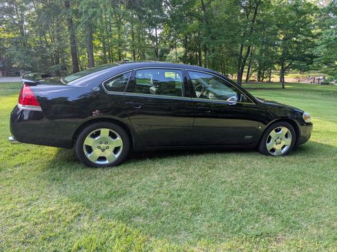 Used 2006 Chevrolet Impala SS w/ Convenience Package FWD image 2