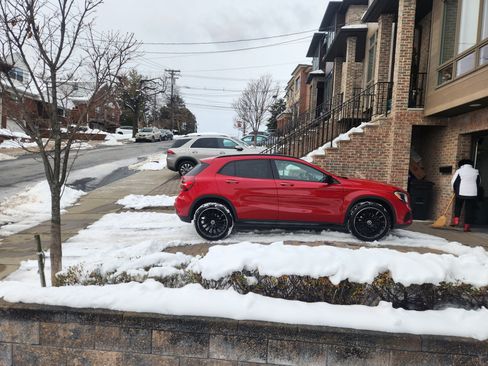Used 2020 Mercedes-Benz GLA 250 4MATIC image 9