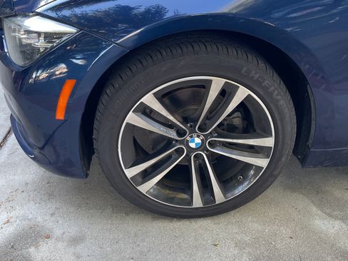 Used 2018 BMW 330i Sedan w/ Shadow Sport Edition image 22