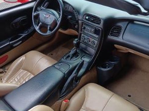 Used 2001 Chevrolet Corvette Convertible RWD image 10