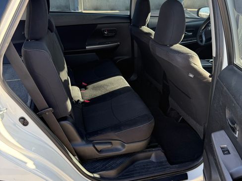 Used 2015 Toyota Prius V Three image 15