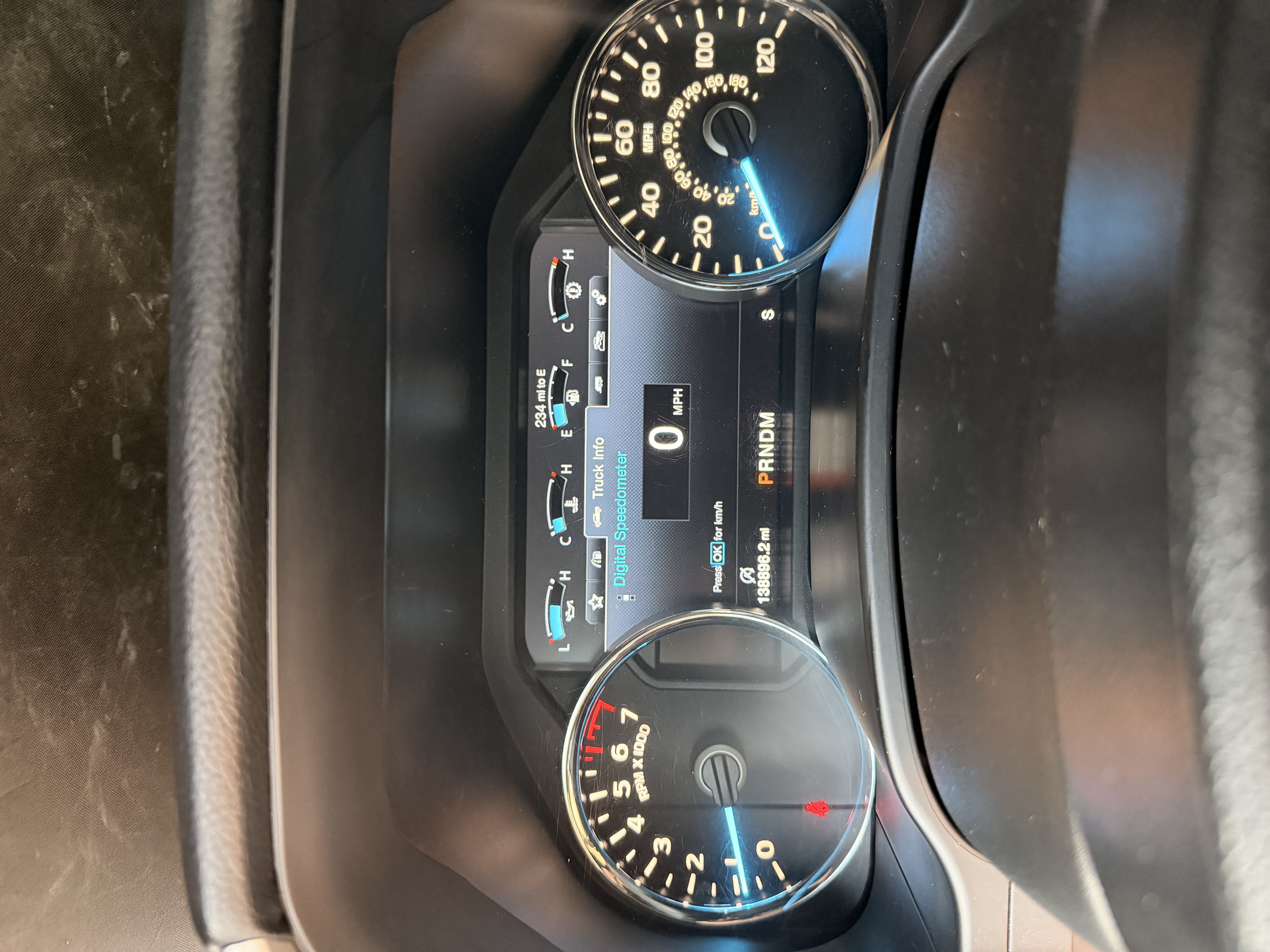 Used 2018 Ford F150 Lariat w/ Equipment Group 502A Luxury AWD/4WD image 9