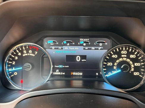 Used 2018 Ford F150 Lariat w/ Equipment Group 502A Luxury AWD/4WD image 9