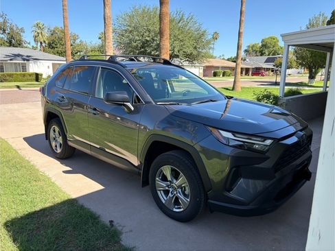 Used 2025 Toyota RAV4 LE image 2