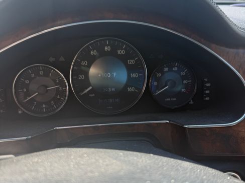 Used 2006 Mercedes-Benz CLS 500 image 6
