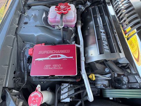 Used 2019 Dodge Challenger SRT Hellcat Redeye image 14