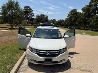 Used 2015 Honda Odyssey Touring video 1