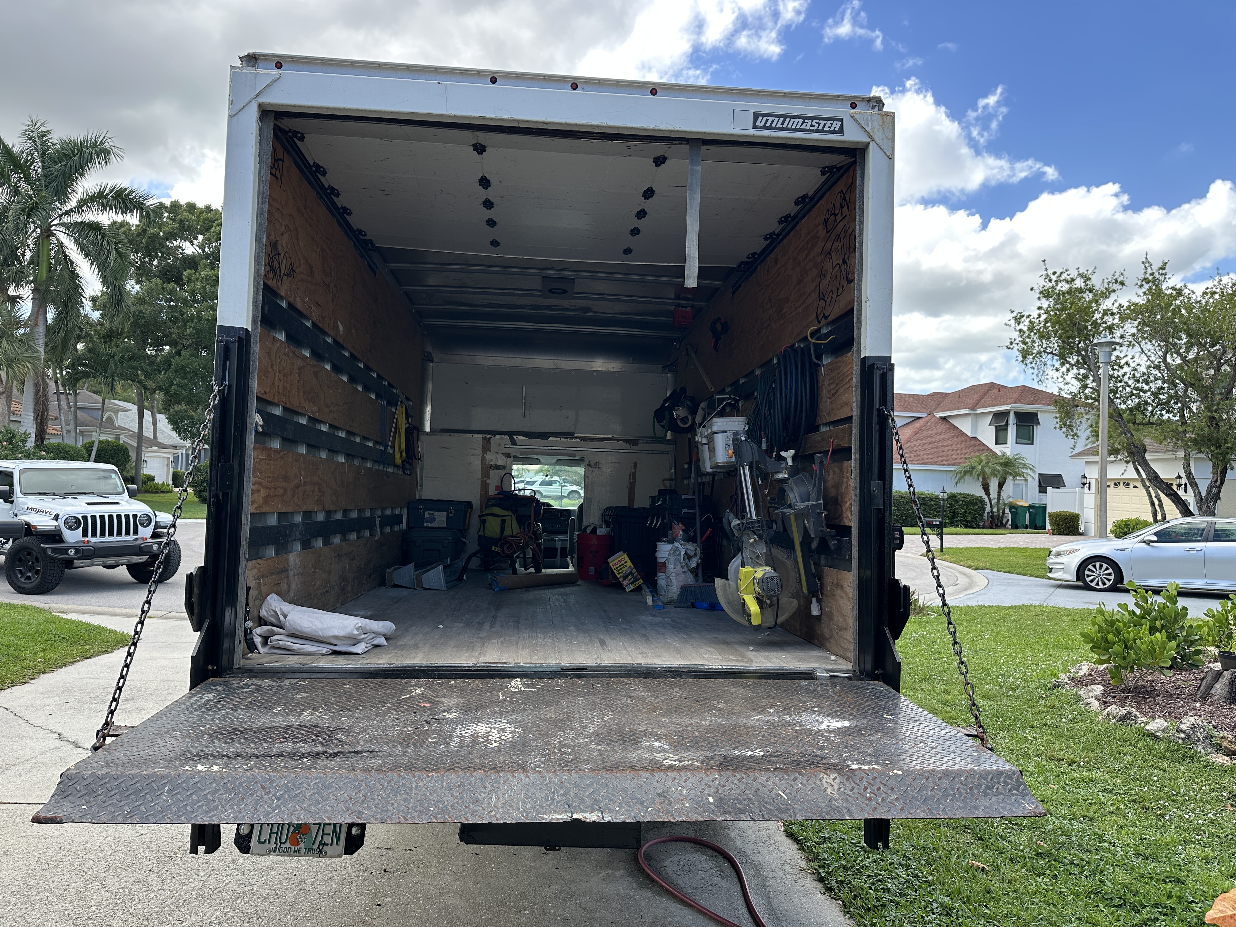 Used 2018 Ford E-350 and Econoline 350 Super Duty RWD image 8