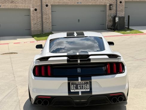 Used 2019 Ford Mustang Shelby GT350 w/ Technology Package RWD image 6