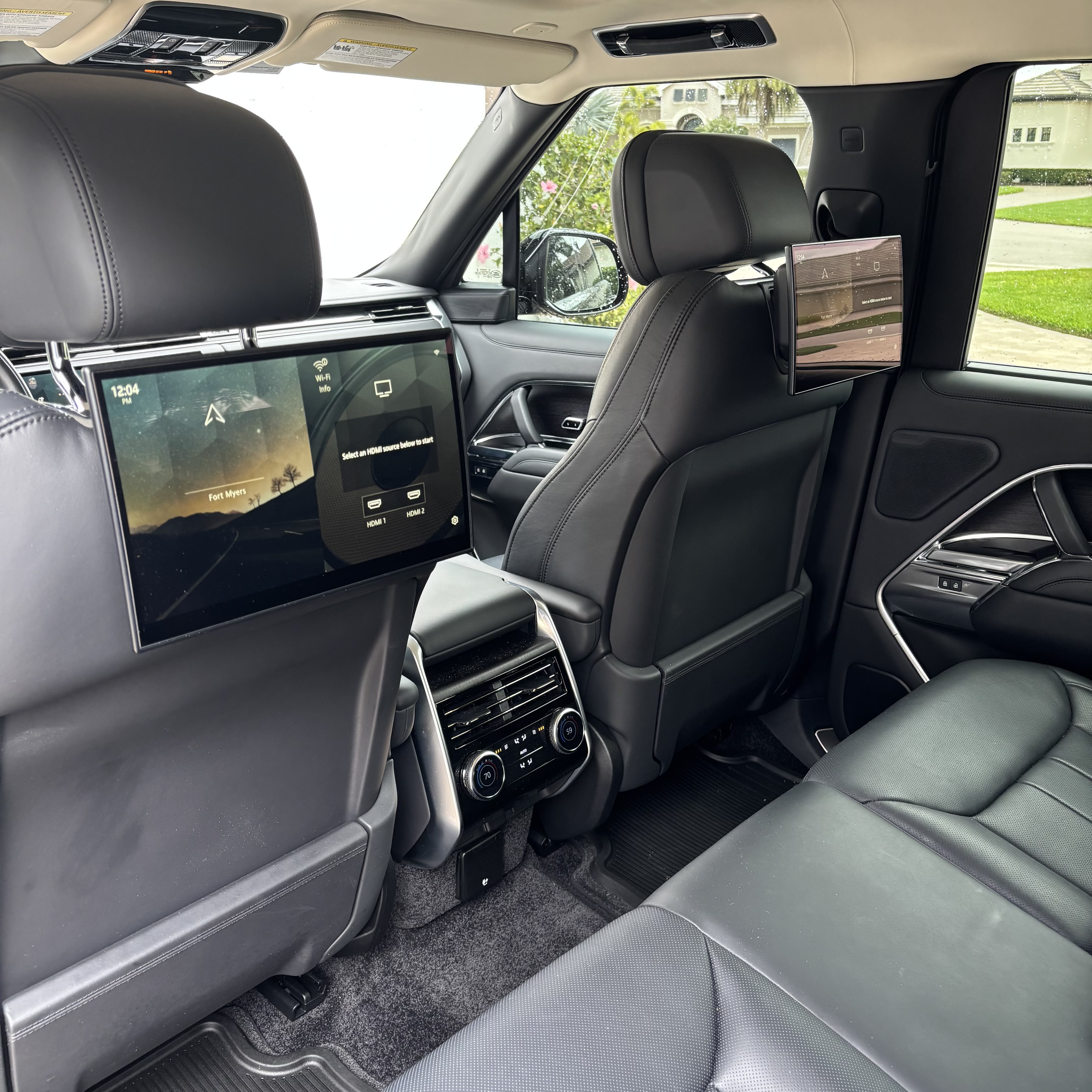 Used 2023 Land Rover Range Rover First Edition AWD/4WD image 17