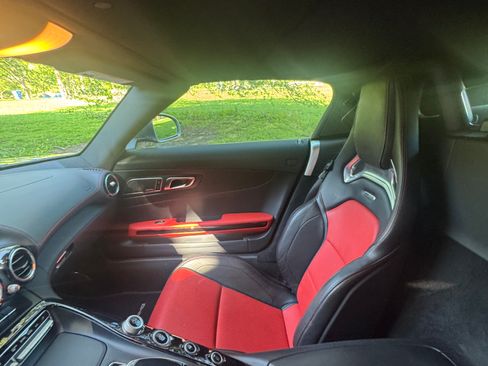 Used 2018 Mercedes-Benz AMG GT Roadster image 12