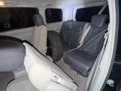 Used 2012 Nissan Quest S FWD image 9