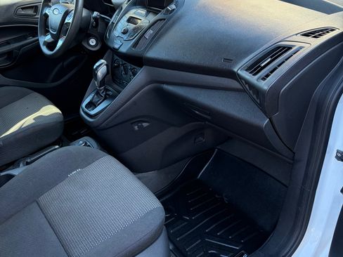 Used 2015 Ford Transit Connect XL image 17
