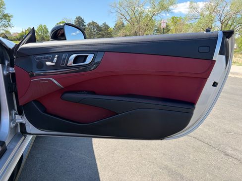 Used 2018 Mercedes-Benz SL 63 AMG image 17
