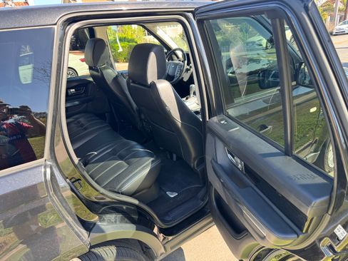 Used 2013 Land Rover Range Rover Sport HSE LUX image 4