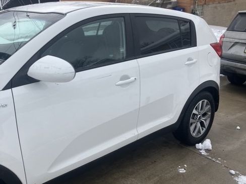 Used 2016 Kia Sportage LX image 9