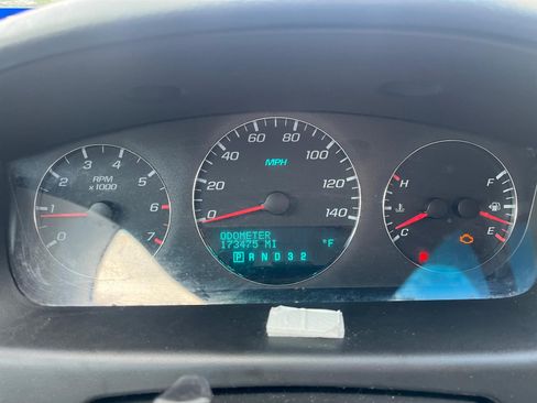 Used 2009 Chevrolet Impala LT image 10