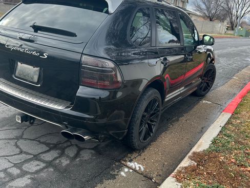 Used 2006 Porsche Cayenne Turbo S image 6