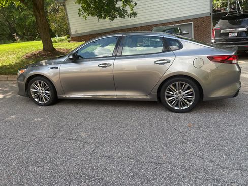 Used 2016 Kia Optima SX w/ Chrome Wheel Package FWD image 5
