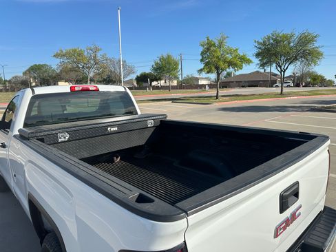 Used 2017 GMC Sierra 1500 2WD Regular Cab image 11