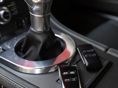 Used 2012 Aston Martin V12 Vantage Coupe RWD image 29