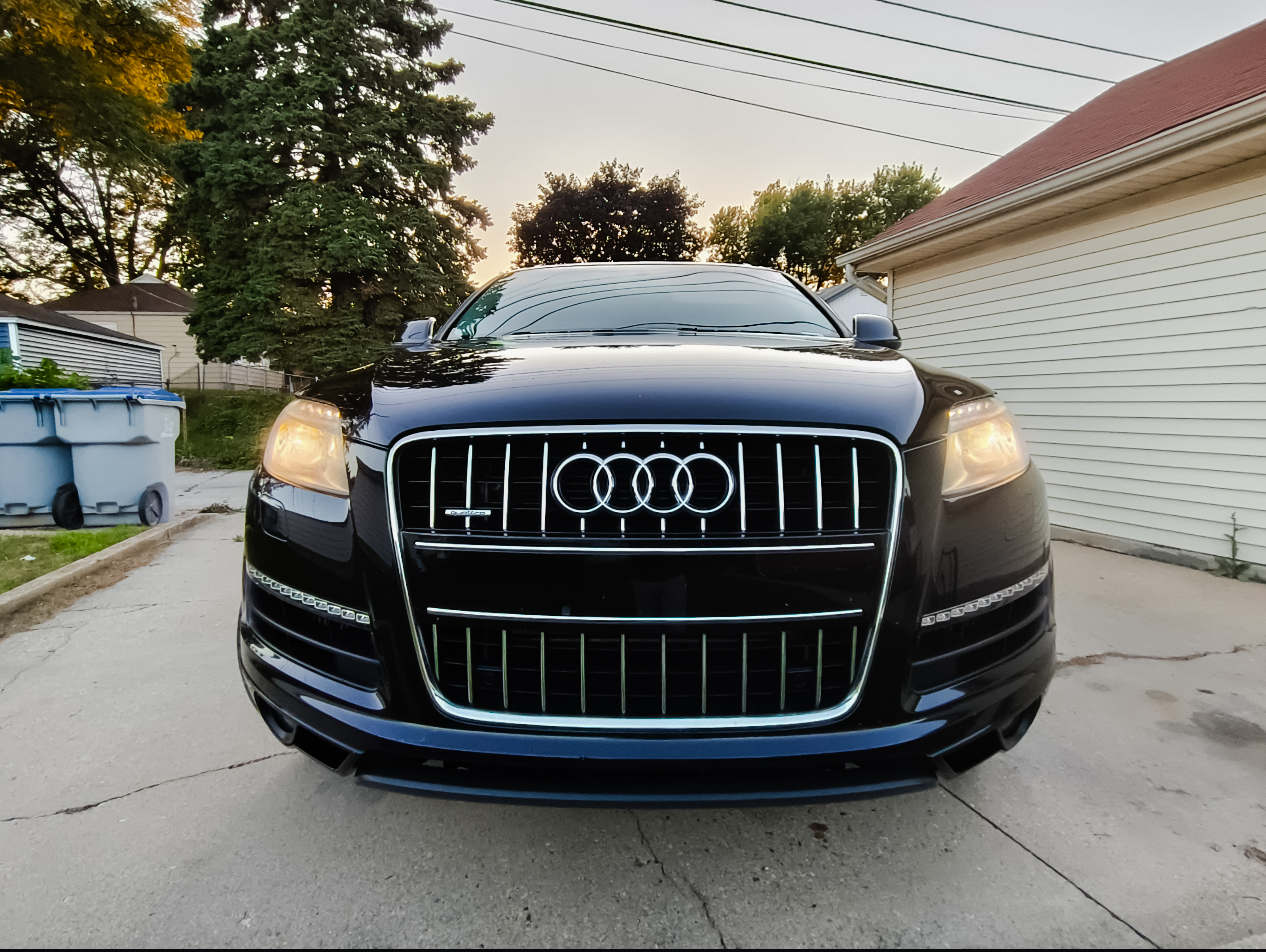 Used 2013 Audi Q7 TDI Premium Plus w/ Warm Weather Pkg AWD/4WD image 2
