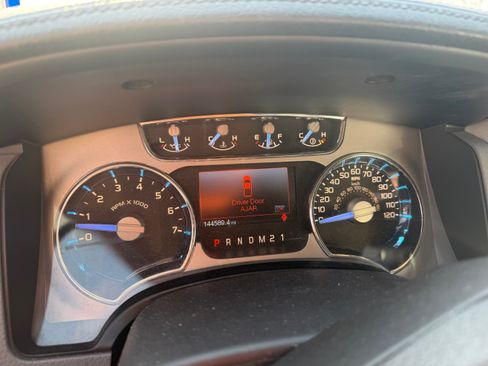 Used 2011 Ford F150 Platinum image 1