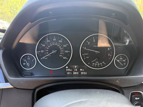 Used 2018 BMW 330i Sedan w/ Convenience Package RWD image 12