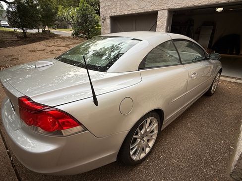 Used 2007 Volvo C70 T5 image 11