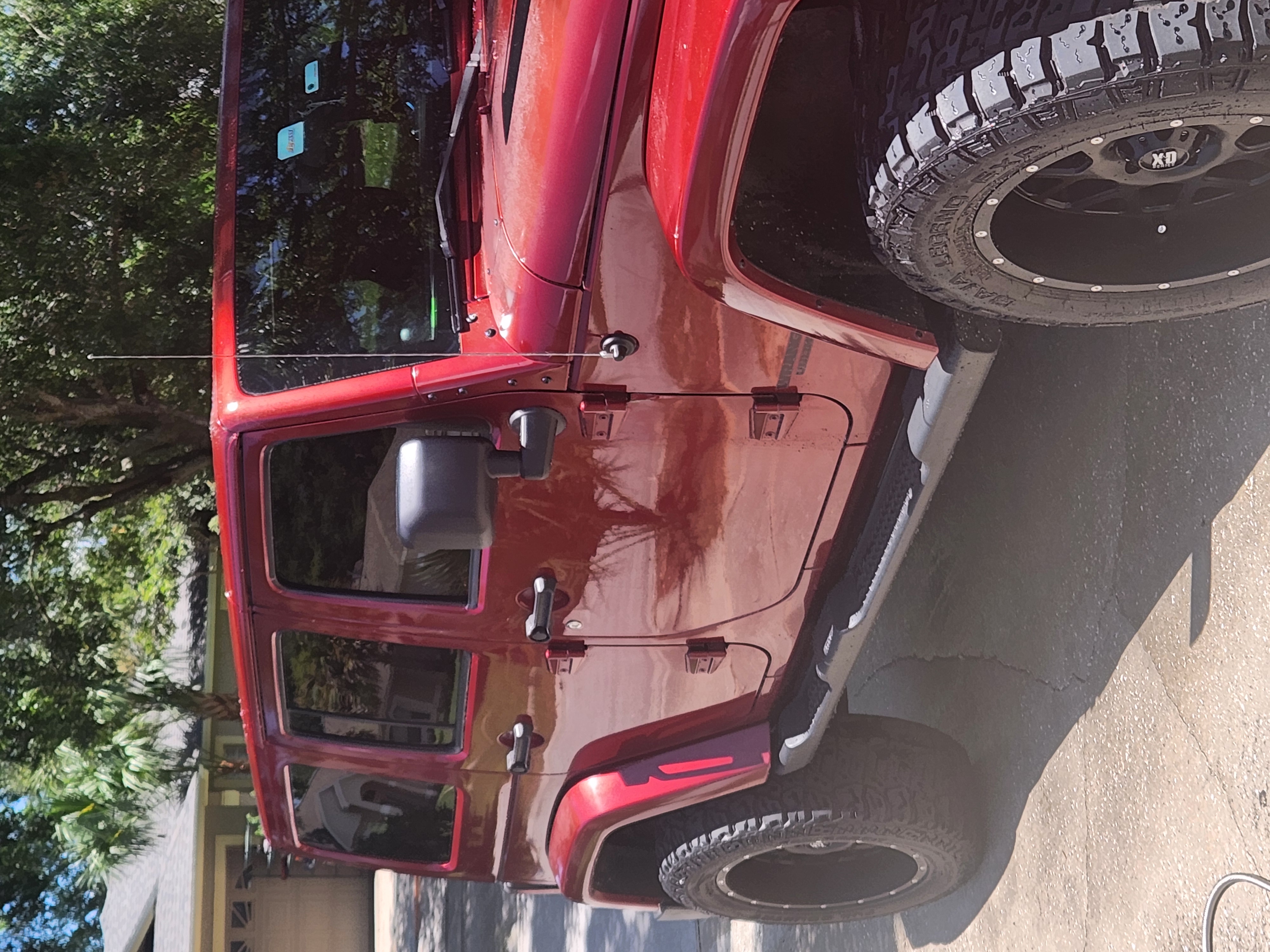 Used 2012 Jeep Wrangler Unlimited Sahara AWD/4WD image 4