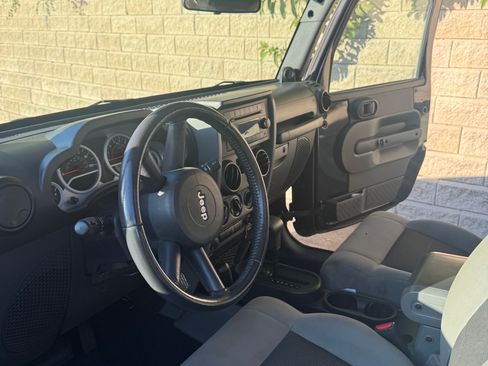 Used 2010 Jeep Wrangler Sport AWD/4WD image 5