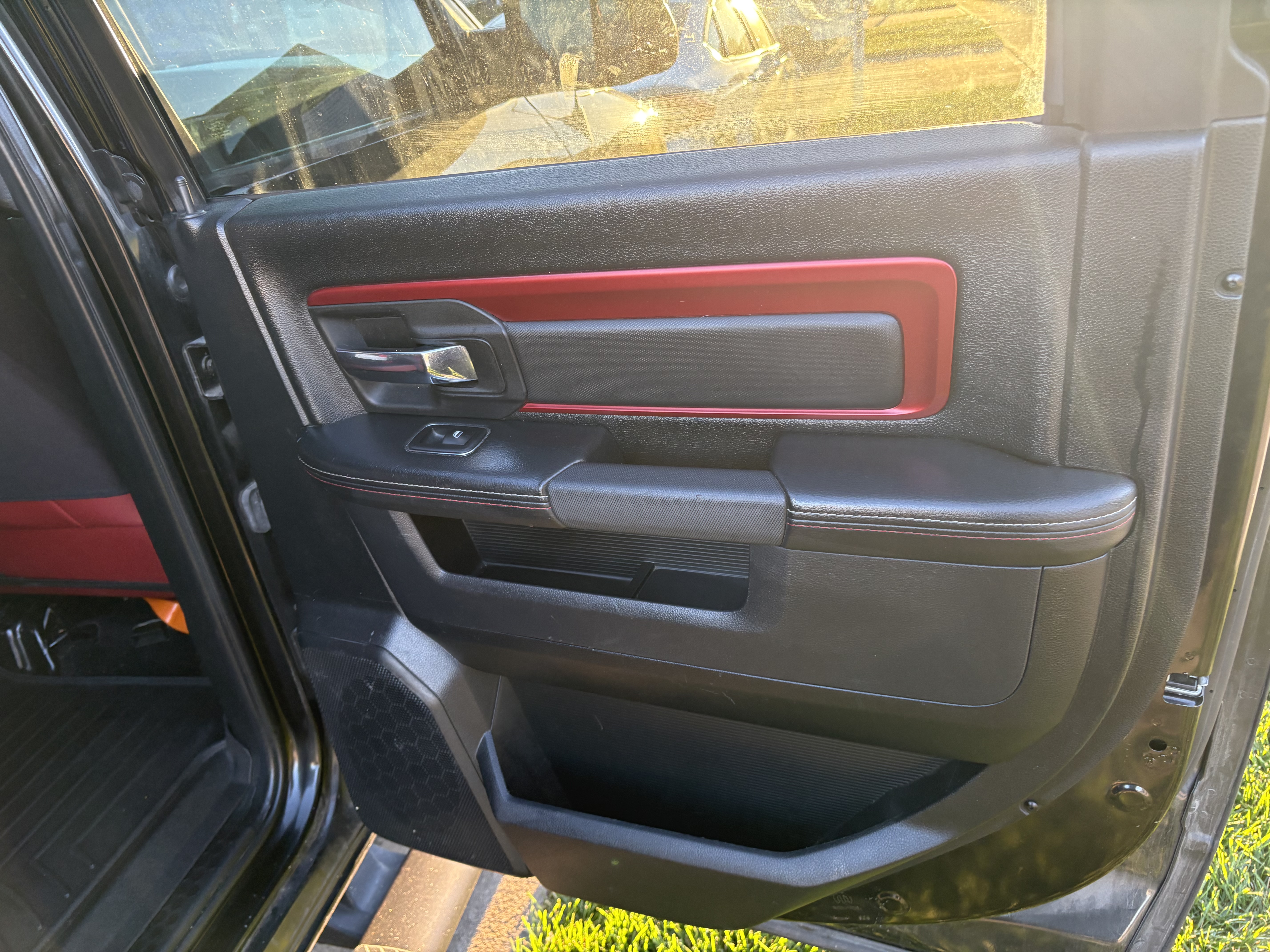 Used 2016 RAM 1500 Rebel w/ Luxury Group AWD/4WD image 14