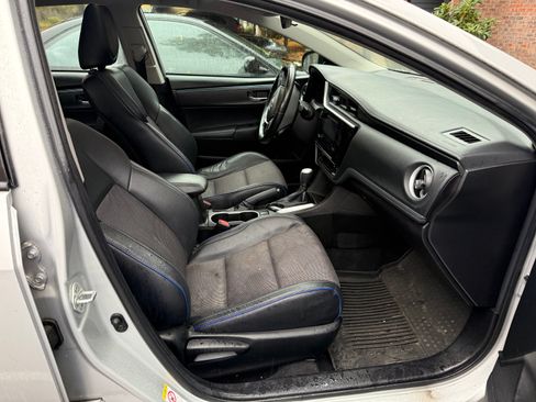 Used 2019 Toyota Corolla SE image 17