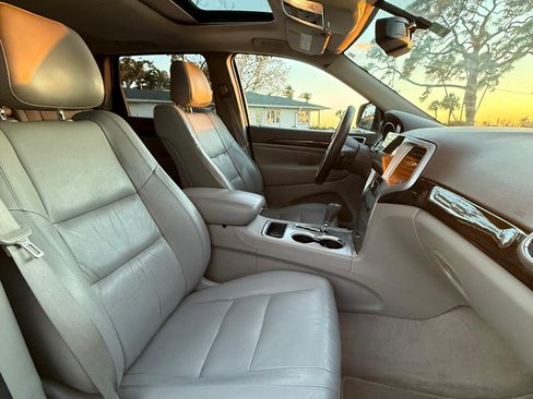Used 2012 Jeep Grand Cherokee Altitude image 11