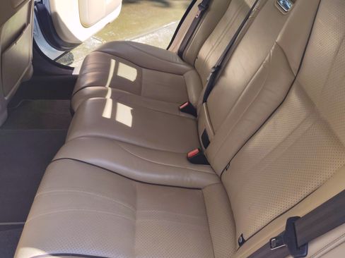 Used 2014 Jaguar XJ L Portfolio image 9