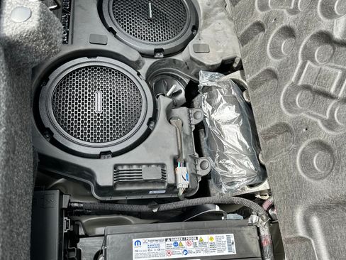 Used 2023 Dodge Challenger R/T Scat Pack w/ Plus Package image 11