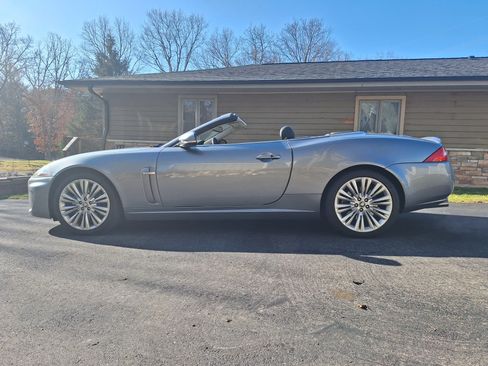 Used 2011 Jaguar XK Convertible image 6