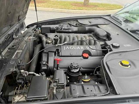Used 2003 Jaguar XJ8 RWD image 20