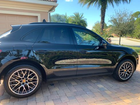 Used 2018 Porsche Macan Sport Edition image 9