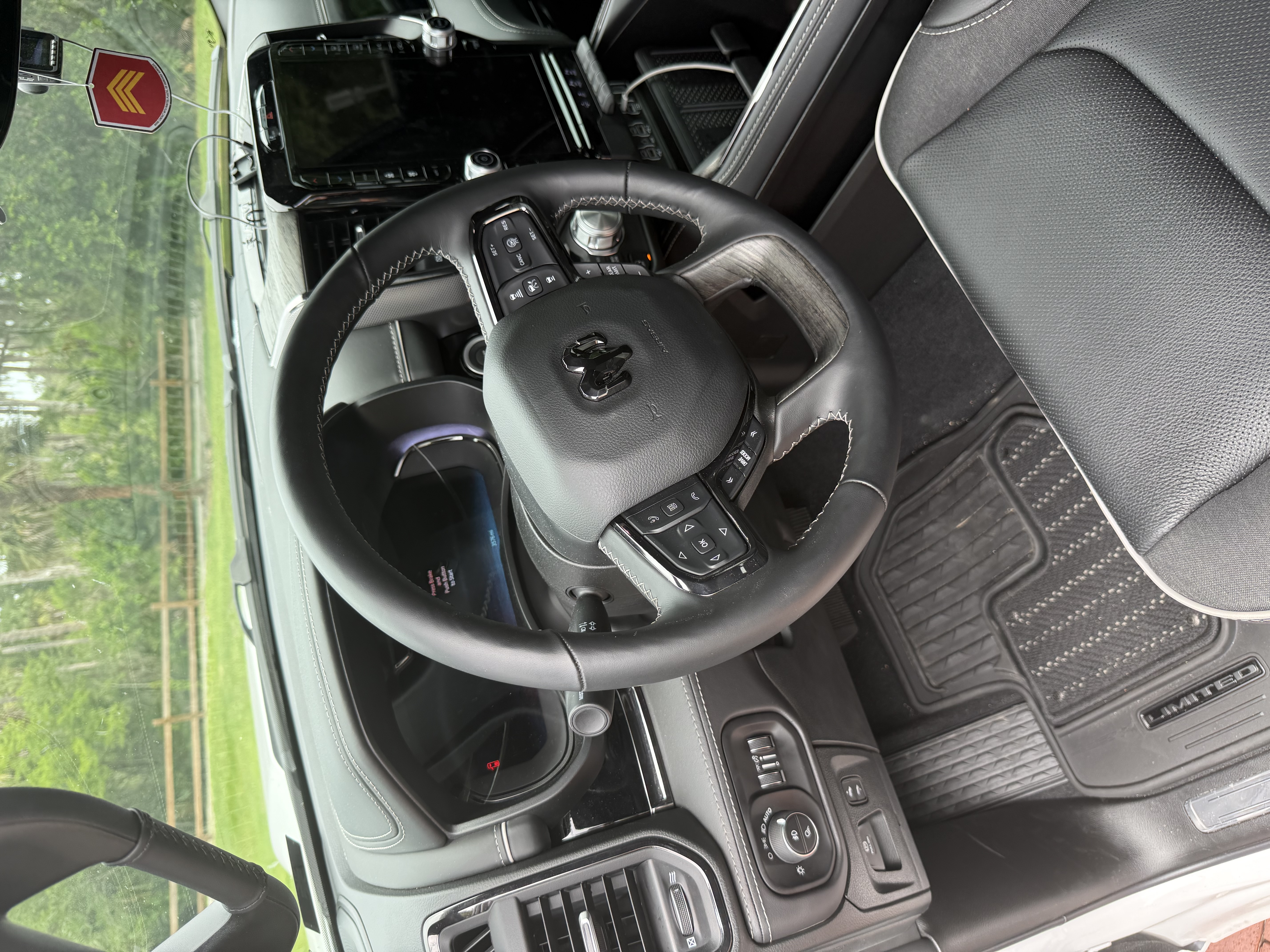 Used 2026 RAM 1500 Limited w/ Body Color Bumper Group AWD/4WD image 11