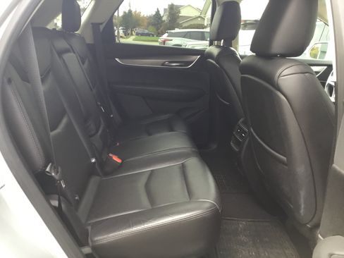 Used 2018 Cadillac XT5 Luxury image 11